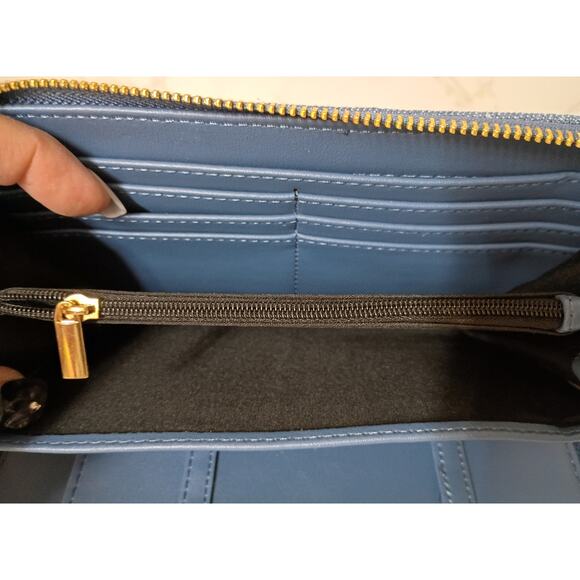 BETSEY JOHNSON Denim Floral Embroidered Zip Around Wristlet - NEW - Picture 4 of 7